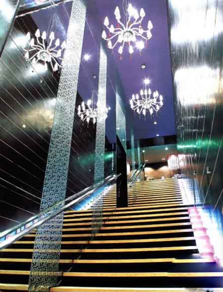 時(shí)尚精品酒店設(shè)計(jì)說(shuō)明  http://m.che100yong.cn/jdsj/